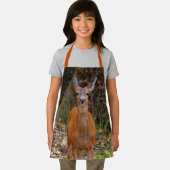 Tablier Funny Young Blacktail Deer sourit à un photographe (Insitu)