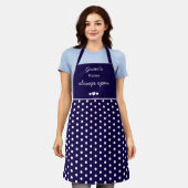 Tablier Gran's Kitchen Always Open Navy Blue And White Dot (Porté)