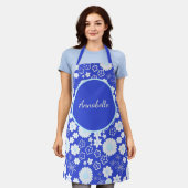 Tablier Gras Bleu Fleurs Florales Motif Nommé (Porté)