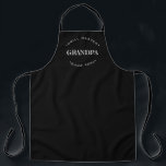 Tablier Grill Master GRANDPA depuis l'année personnalisée<br><div class="desc">L'expérience de grillades du grand-père avec notre tablier "Grill Master" grand-père personnalisable. Ce tablier n'est pas seulement un accessoire pratique, c'est un hommage personnalisé et élégant au maître du grill de votre famille. Le design moderne aux allures rétro apporte une touche de nostalgie au tablier. Avec les mots "Grill Master"...</div>