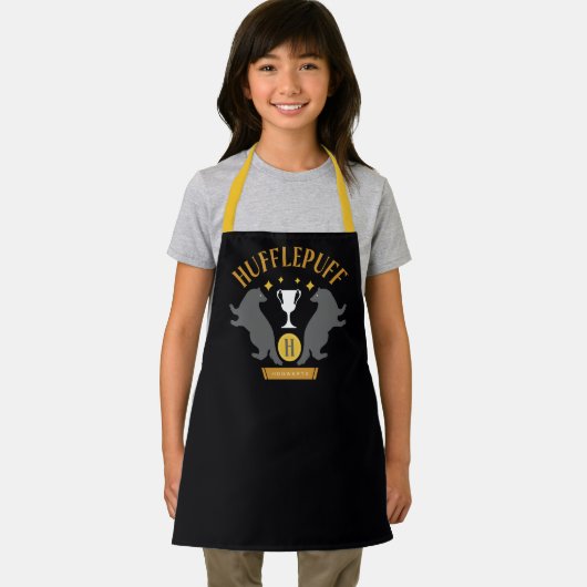 Tablier HUFFLEPUFF™ Badger and Cup House Pride Graphisme (Insitu)