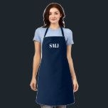 Tablier Initiales monogramme personnalisées modernes marin<br><div class="desc">Personnalisez les initiales monographiques personnalisées bleu marine Apron. lettres blanches, bleu marine arrière - plan. vous pouvez choisir votre couleur de sangle grand cadeau pour maman, papa, amis et vous-même! Design moderne, minimaliste, simple et élégant. Idéal pour cuisiniers, chefs, poteries, céramiques, artisanat, travail, cuisine, boulangerie, barbecue, grill, mais aussi pour...</div>