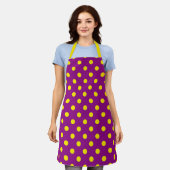 Tablier Jaune sur violet Pois design Motif (Porté)