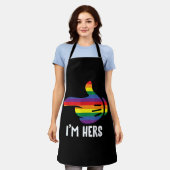 Tablier Je suis Hers Rainbow Lesbian Couple Funny LGBT Pri (Porté)