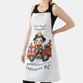 Tablier Jeune pompier joyeux sur camion rouge (Insitu)
