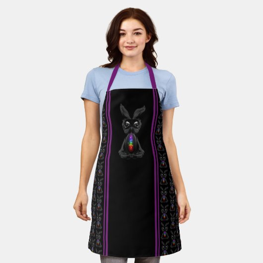 Tablier Joli lapin noir avec Soul arc-en-ciel Chakra (Porté)