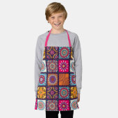 Tablier Joli motif en mosaïque rose (Porté)