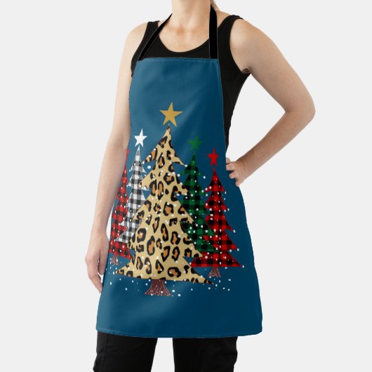 Tablier Joyeux arbres de Noël avec Buffalo Plaid & Leopard (Insitu)
