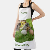 Tablier junge hühnchen mit eiern im gras (Insitu)