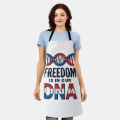 Tablier La liberté est dans notre ADN conception de t-shir (Porté)