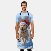 Tablier Le chien du Labrador coule dans la neige avec le C (Porté)