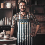 Tablier Les impacts de la marine | Le Monogramme de Gentle<br><div class="desc">Design monogrammé tendance. Classé et à la mode, ce tablier fait de l'accessoire de cuisine parfait. Le costume de marine pinstripes est une armoire classique pour hommes. Jetez un coup d'orange pour une interprétation moderne de cette esthétique pour vous démarquer de la foule. Les rayures restent aussi populaires aujourd'hui qu'elles...</div>