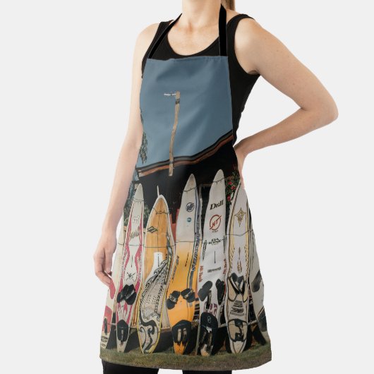 Tablier Les planches de surf sont en plein champ (Insitu)