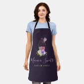 Tablier logo à la mode, écriture violette (Porté)
