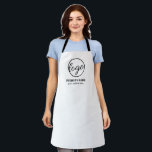 Tablier Logo d'entreprise simple de marque personnalisée<br><div class="desc">Tablier noir et blanc personnalisé avec un design minimaliste avec le logo de votre entreprise et deux lignes de texte. Ces tabliers simples de marque d'entreprise sont parfaits pour les employés du restaurant.</div>