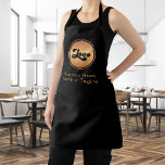 Tablier Logo Or & Texte Personnalisé Entreprise Marque<br><div class="desc">Cet élégant tablier conviendra parfaitement à vos besoins professionnels et promotionnels ! Ajoutez facilement votre logo et votre texte personnalisé en cliquant sur l'option "personnaliser".</div>