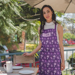 Tablier Magnifique Monogramme Floral Purple Faisy<br><div class="desc">De jolies fleurs royales de violet et de lavande ornent ce mignon tablier fleuri violet avec de beaux coeurs blancs et des formes cool. Beau cadeau pour une fille qui aime cuisiner.</div>