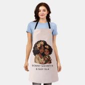 Tablier Maman et fille noire personnalisée (19 ans) (Porté)