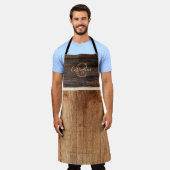 Tablier Marron et Beige Monogramme Ton Bois Rustiq (Porté)