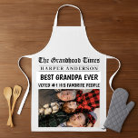 Tablier Meilleur grand-père Jamais Custom Journal Photo<br><div class="desc">Faites de Grand-père l'étoile de la cuisine ou du grill avec ce tablier amusant et personnalisé de style journal ! Avec le titre de la coutume "Meilleur Grand-Père Jamais - Voté #1 Par Son Peuple Préféré", ainsi que son nom et une photo spéciale, ce tablier est à la fois réconfortant...</div>