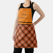 Tablier monogramme classique orange plaid automne (Insitu)