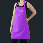 Tablier Monogramme de nom de script personnalisé orchidée<br><div class="desc">Texte de nom de script moderne personnalisé orchidée violet monogramme couleur unie simple féminin élégant chic orchidée violet et blanc tablier de cuisine. Personnalisez-le avec un nom, une citation, une phrase ou un texte. Idéal pour les cuisiniers, les chefs, la poterie, la céramique, l'artisanat, le travail, la cuisine, la pâtisserie,...</div>