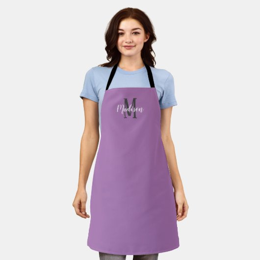 Tablier Monogramme de script mauve moderne Nom Femme Cuisi (Porté)