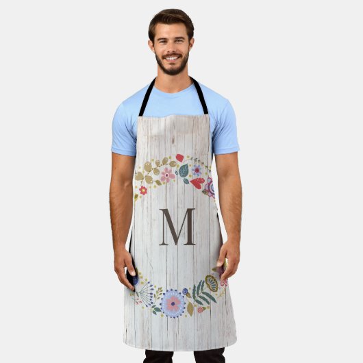 Tablier Monogramme en bois vieilli Fleurs blanches (Porté)