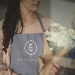 Tablier Monogramme gris bleu minimaliste Simple Nom initia<br><div class="desc">Un simple monogramme avec une typographie moderne en blanc sur un arrière - plan gris bleu. La conception comprend un monogramme initial unique avec une bordure ronde minimaliste. Le texte peut être facilement customisé pour répondre à vos besoins pour un cadeau ou accessoire parfaitement personnalisé!</div>