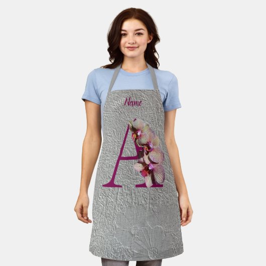 Tablier Monogramme Initial Élégant Orchidée A Personnalisé (Porté)