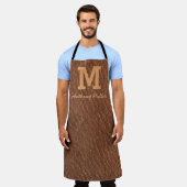 Tablier Monogramme Russe Cuir Brown Nom Script Moderne (Porté)