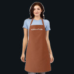 Tablier Monographie de texte minimaliste en terre cuite<br><div class="desc">Minimaliste en terre cuite nom personnalisé texte monogramme Apron. Personnaliser,  personnalisez avec le nom,  le devis,  l'expression ou le texte Texte blanc personnalisable,  couleur uni terre cuite arrière - plan. Idéal pour cuisiniers,  chefs,  poteries,  céramiques,  artisanat,  travail,  cuisine,  grillades,  barbecue,  etc.</div>