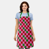 Tablier Motif à carreaux rouge rose vert (Porté)