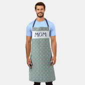 Tablier Motif de carreaux rose et bleu (Porté)