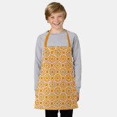 Tablier Motif géométrique blanc orange (Porté)