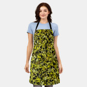 Tablier Motif Triangle Noir Jaune (Porté)