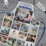 Tablier N'Importe Quel Texte Famille Photo Collage Grand-p<br><div class="desc">Célébrez les joies simples de la famille et des petits-enfants avec un élégant collage photo personnalisé tablier bleu et gris. Les images et tout le texte sont simples à customiser. Citation qui dit "Mon peuple favori appelle-moi grand-père" peut être personnalisée pour Papa, Pop-pop, Paw-paw, Grand-père, Grand-père, Big Daddy, etc. (IMAGE...</div>