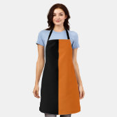 Tablier Noir et orange (Porté)