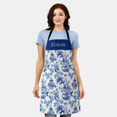 Tablier Nom Monogramme Chinoiserie Bleue (Porté)