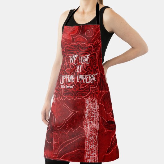 Tablier Nous montons en levant d'autres Apron Red Patchwor (Insitu)