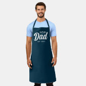 Tablier Nouveau Papa Marine Bleu Et Blanc Script Cuisinier (Porté)