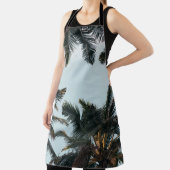 Tablier Palmier vert sous ciel blanc le matin (Insitu)