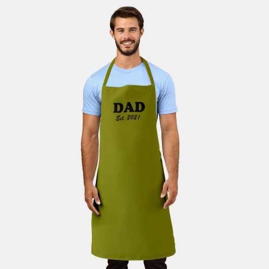 Tablier Papa Custom Date fixe vert olive moderne (Porté)