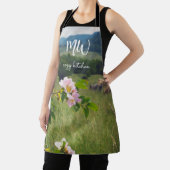 Tablier Paysage rural paisible avec roses sauvages (Insitu)