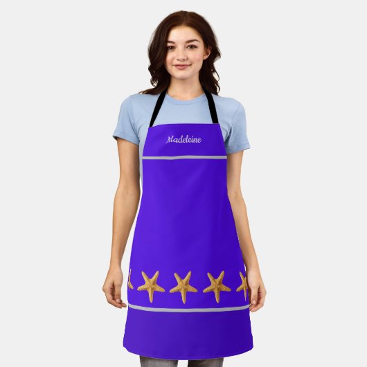 Tablier Personalisé nommé violet avec étoiles de mer (Porté)