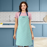 Tablier Personnalisé Ajouter Votre Nom Mint Turquoise En v<br><div class="desc">Apron personnalisé avec un motif en vichy turquoise à la menthe avec un script bleu pour votre nom. Il fait un grand cadeau pour celui qui aime cuisiner, cuire ou barbecue. Personnalisez-le en remplaçant le texte de l'espace réservé. Pour plus d'options comme changer la police et sa taille/couleur ou l'espacement...</div>