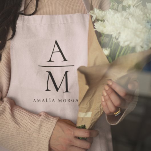 Tablier personnalisé rose monogramme
