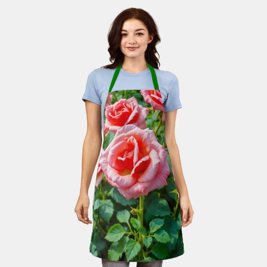 Tablier Pink Roses Apron (Porté)