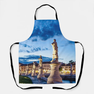 Tablier Rangée de statues illuminées à Padova