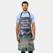 Tablier Rock Collector Humour violet vert pierre polie (Porté)